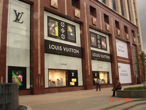 jobs in louis vuitton bangalore|Louis Vuitton ub city.